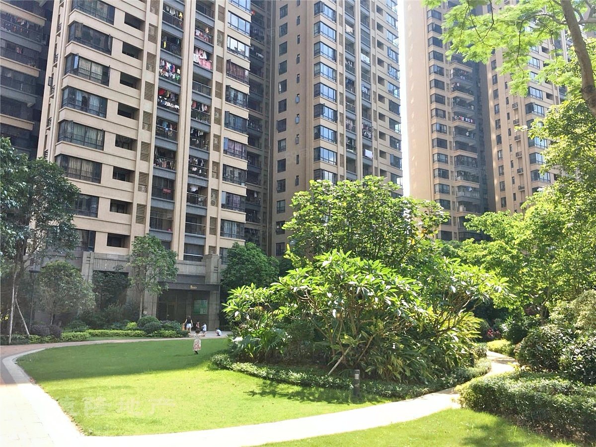 >佛山房产信息>佛山二手房>顺德二手房>陈村二手房>顺德绿地国际花都>