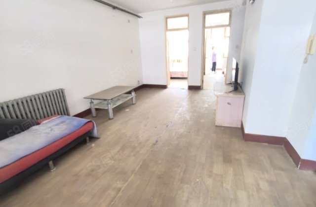 文轩中学！瑞祥小区东关国际低楼层 两室两厅 停车方便随时看房