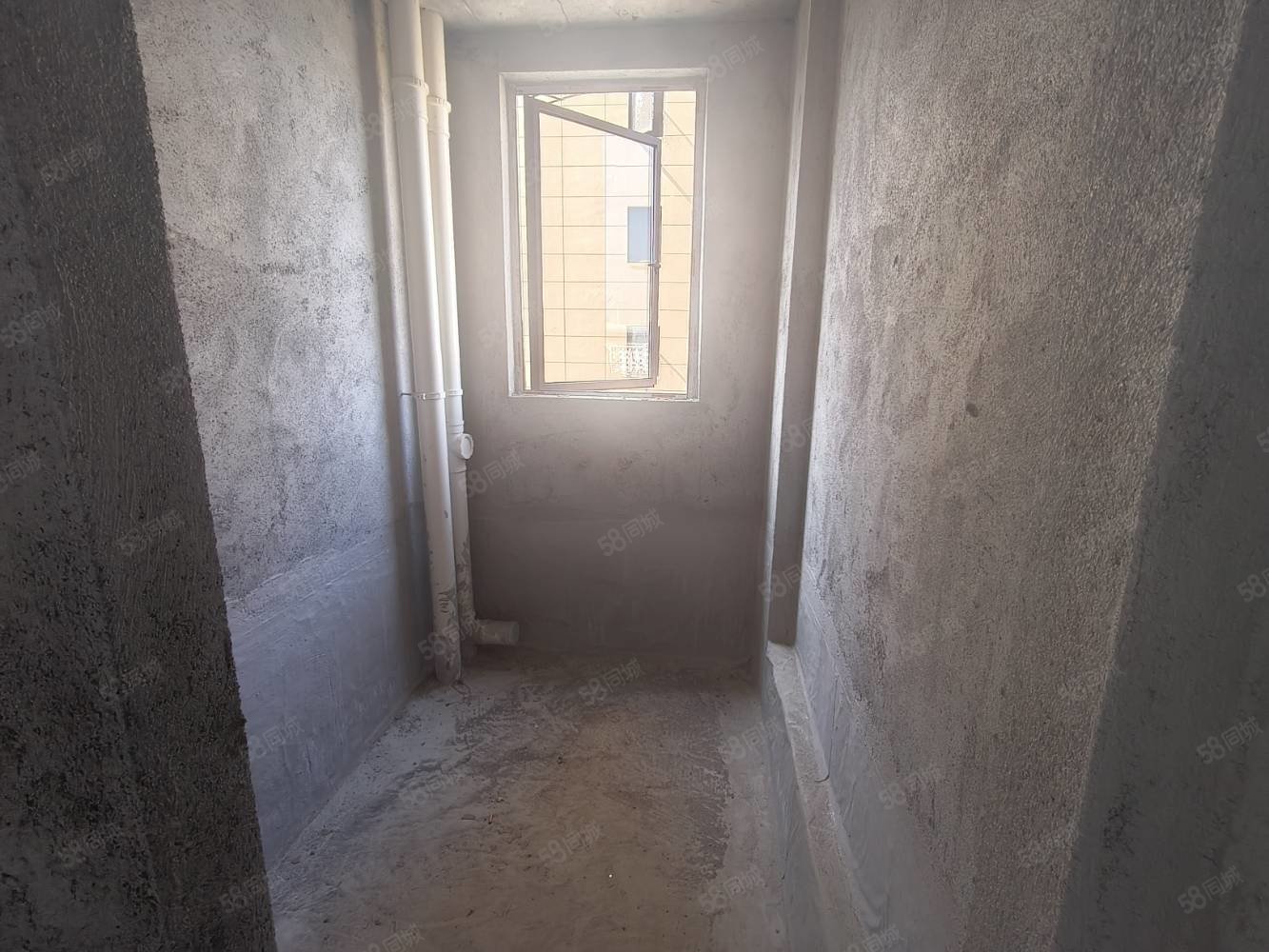 香园丽舍3室2厅1卫120㎡南北65万