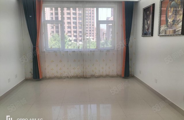 新城邦一二期，带车库，精装修，诚心出售