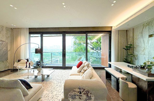 铁投紫瑞府二期4室2厅153.89㎡280万二手房图片