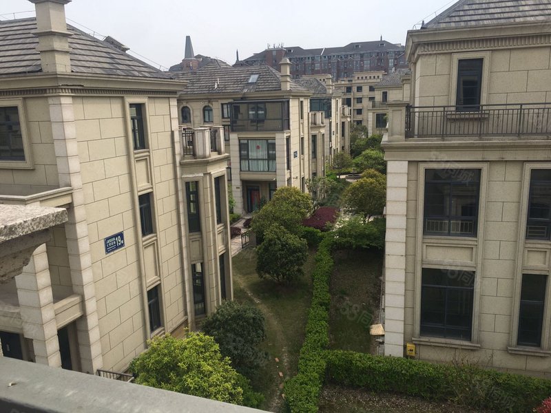 云澜湾七里别墅 165平 满二唯一住房 278万 南北通透