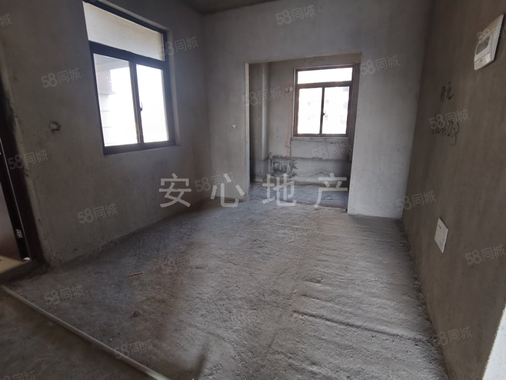 香园丽舍3室2厅2卫114㎡南北58.8万