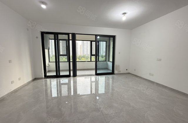 急售！星光理想城！带车位储！三叶草！新房未住！中间楼层！