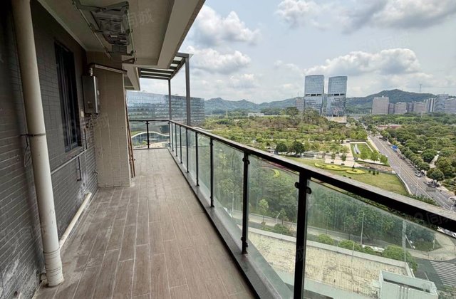 深房传麒山7室2厅267.71㎡1800万二手房图片