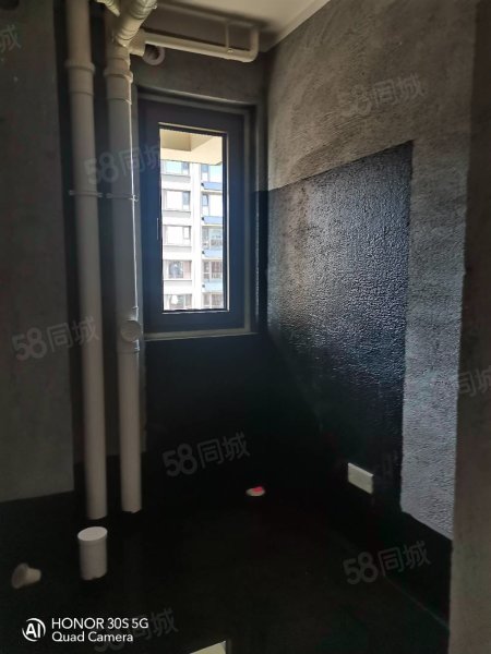 华中尚玉园5室2厅3卫169.91㎡南北270万