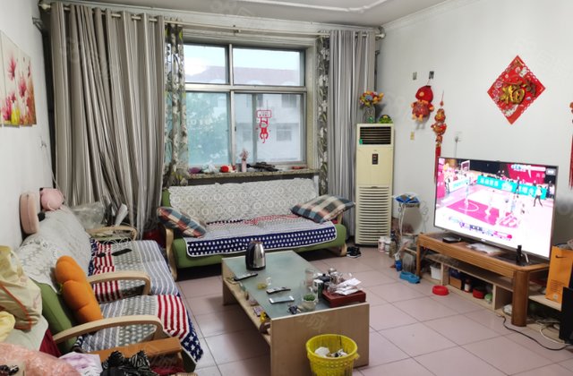 龙山南区3室2厅1卫