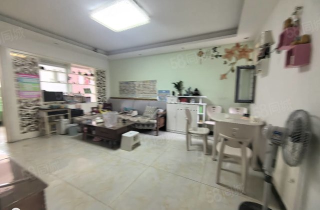 急售，文轩 二实验 新东方龙湾二期 中间楼层带储藏室