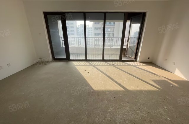 绿地柏仕晶舍3室2厅128㎡110万二手房图片