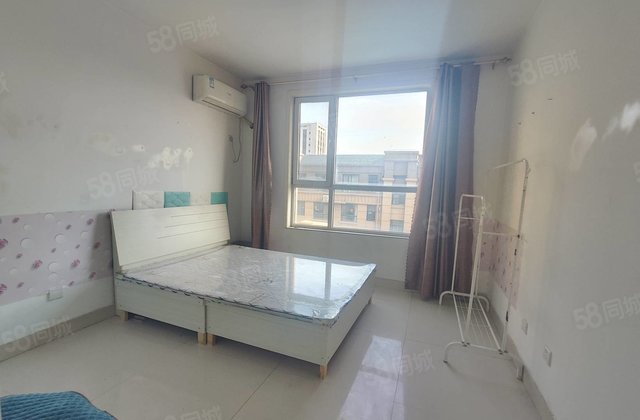 急售！紧邻亿沣！水晶丽城！紧邻汽车总站！次新房！送储！边户