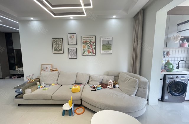 大学城 结婚的看过来 精装无甲醛    即住 可贷款