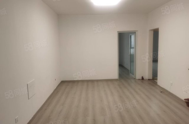 老文轩 新房未住电梯好楼层 带车位两卫 随时看房