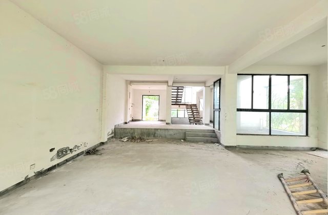 洛城上院5室2厅324.04㎡620万二手房图片