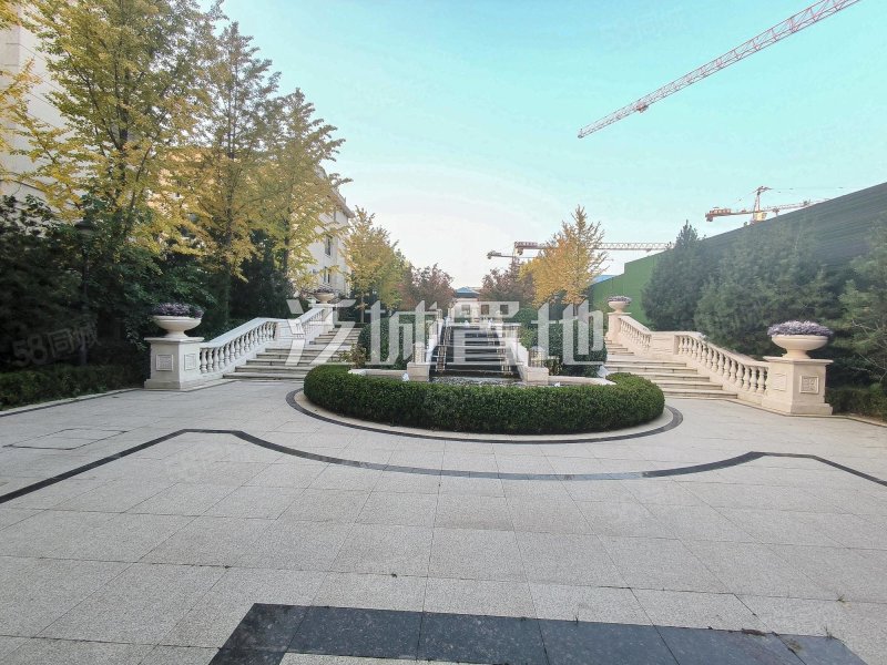 國瑞熙墅二區(qū)4室3廳3衛(wèi)201.38㎡南北1119萬