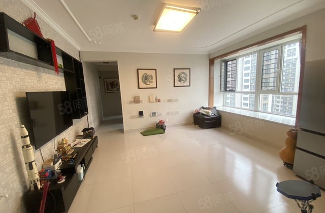 二中附近 送车位储 金柱大学城四室精装 免大税