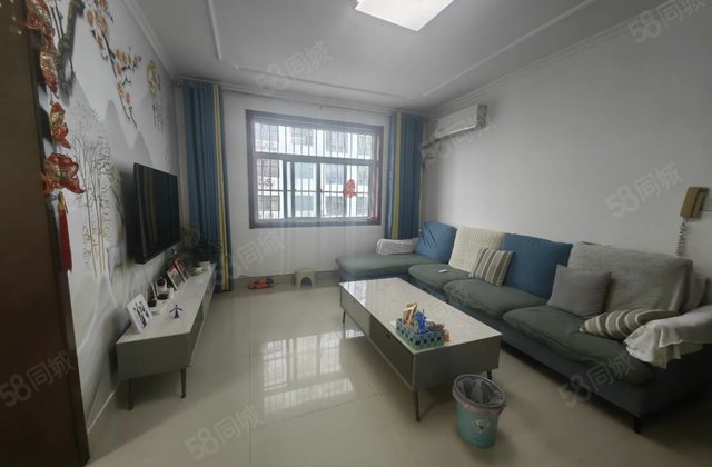 ，振兴西路110平 三室两厅精装修仅售56.6万