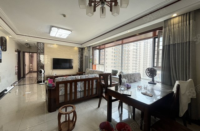 急售！昌润莲城 带车位 东苑中学 大三居 滨湖新城