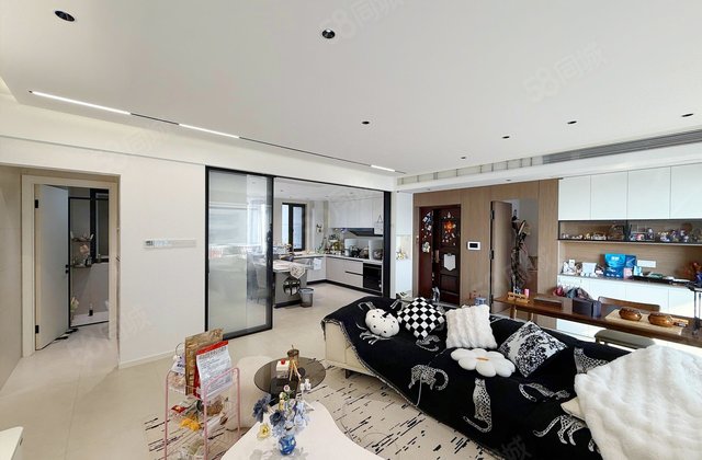 鲁能公馆3室2厅141㎡227万二手房图片