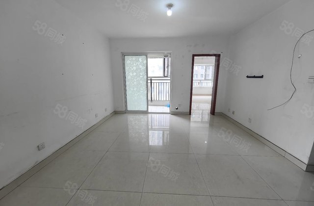 房东急售 阿卡 可五萬入住 刚需两居 南北通透 带车位