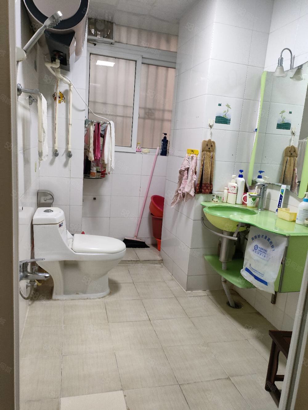 腾瑞万绿花园4室2厅2卫185㎡东南126万