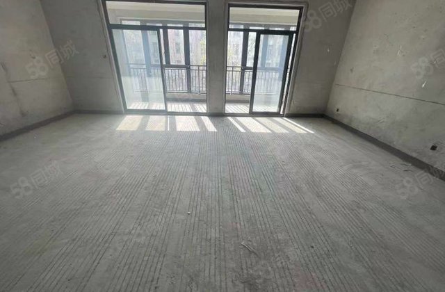 湖畔春晓4室2厅166.99㎡128万二手房图片