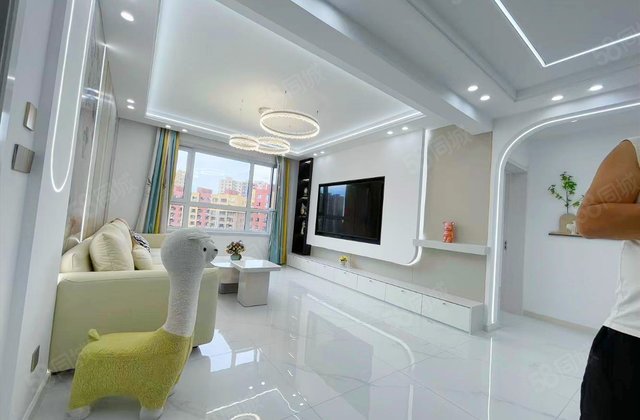 隆城鸿域2室2厅101㎡52.8万二手房图片