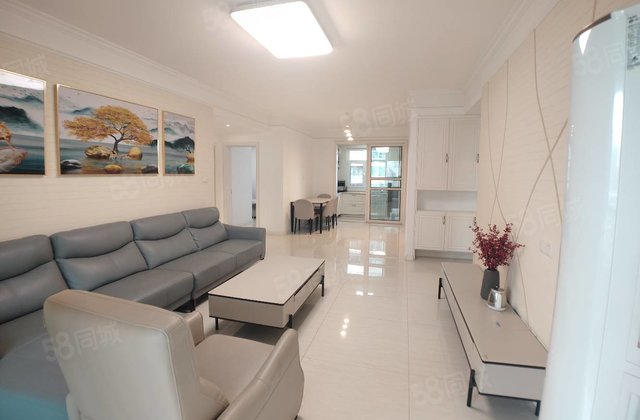 开发区 东昌丽都北区 四叶草户型 带车位储藏室 中间楼层