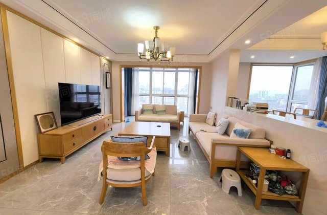 凤鸣花园(一期)4室2厅185㎡198万二手房图片