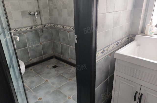 三中北校 步梯好楼层 免大税 送储藏室