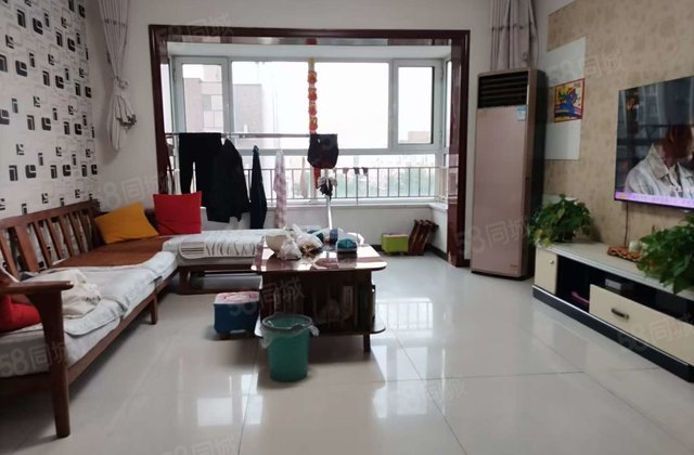 新上阿尔卡二期 三室精装两卫！带车位诚心出售！