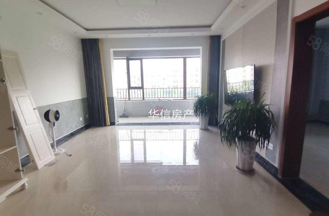 东关国际 东区 精装四室 看房方便