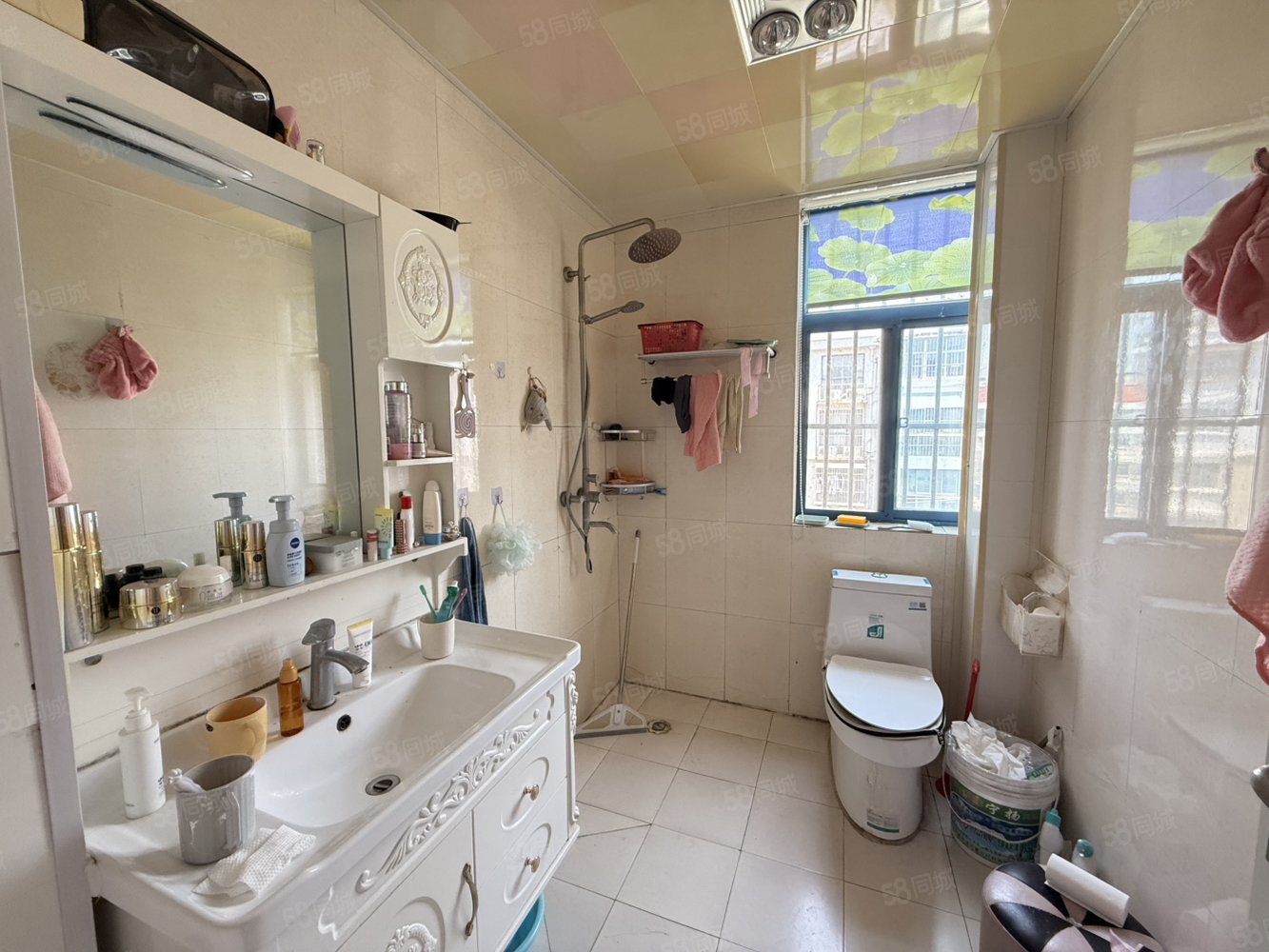 新港国际3室2厅2卫139㎡南北95万