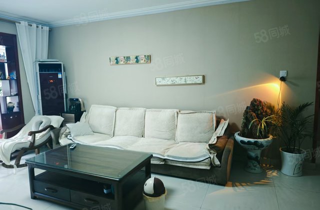 新东方龙湾在水一方3室2厅2卫送地下室送车位房东直卖