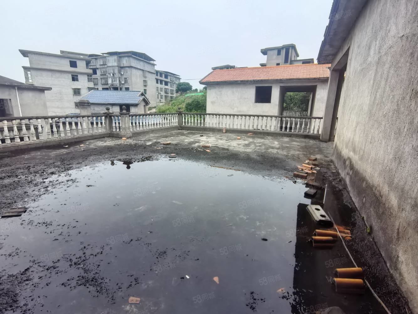 袁山西路别墅8室3厅3卫260㎡南北169万