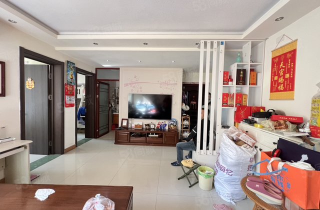 二楼！急用钱兴华路  ！东昌中学金鼎！精装三居室 好停车！