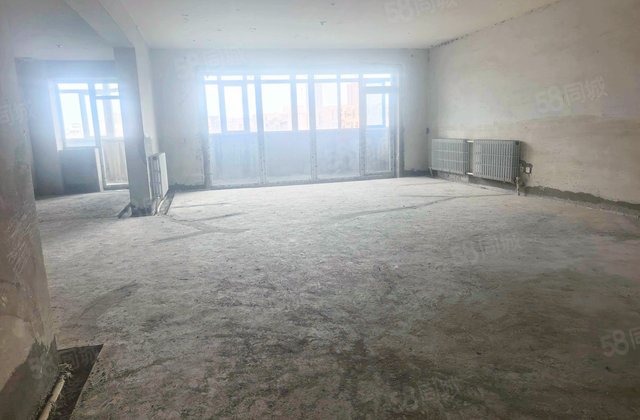 龙凤大厦2室1厅175㎡100万二手房图片