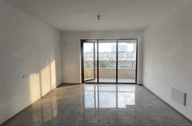 东关瑞府 精装三室边户  划文轩 外国语  新房未住