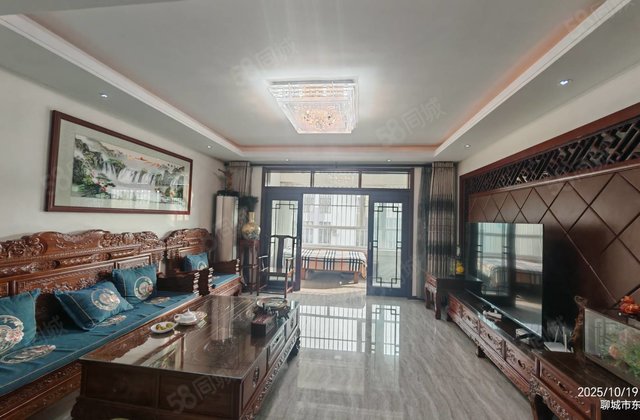 急！市中心 月亮湾大平层  50万豪装   带车储 免大税