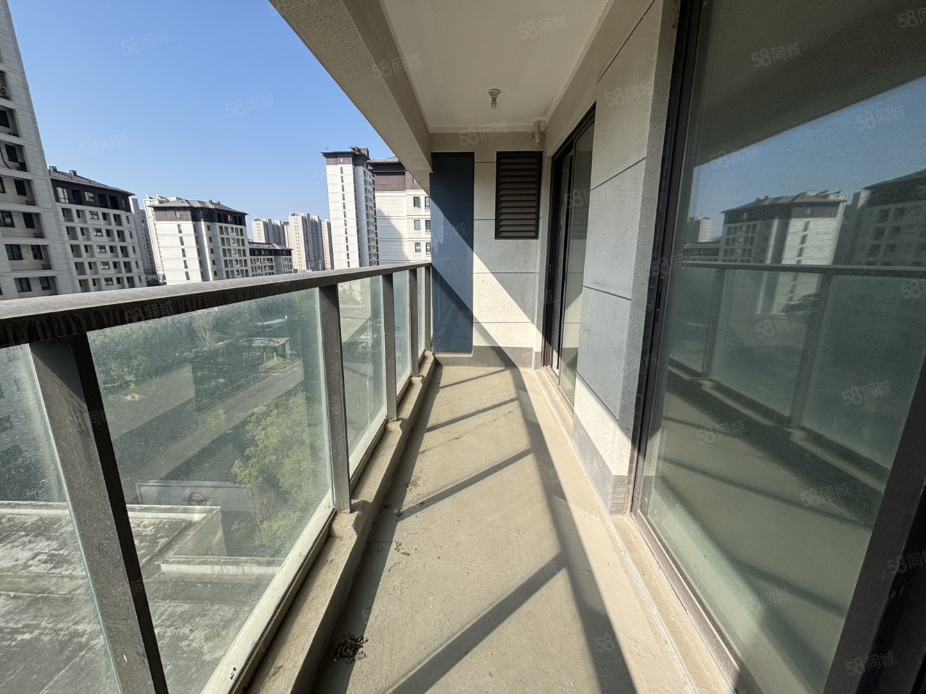 绿城桂语江南3室2厅2卫116㎡南北68万