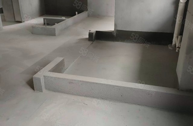 恒威国宾半岛4室2厅110㎡85万二手房图片