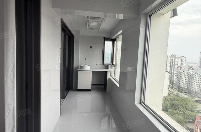 梁山龙城华府二期3室2厅120㎡75.8万二手房图片