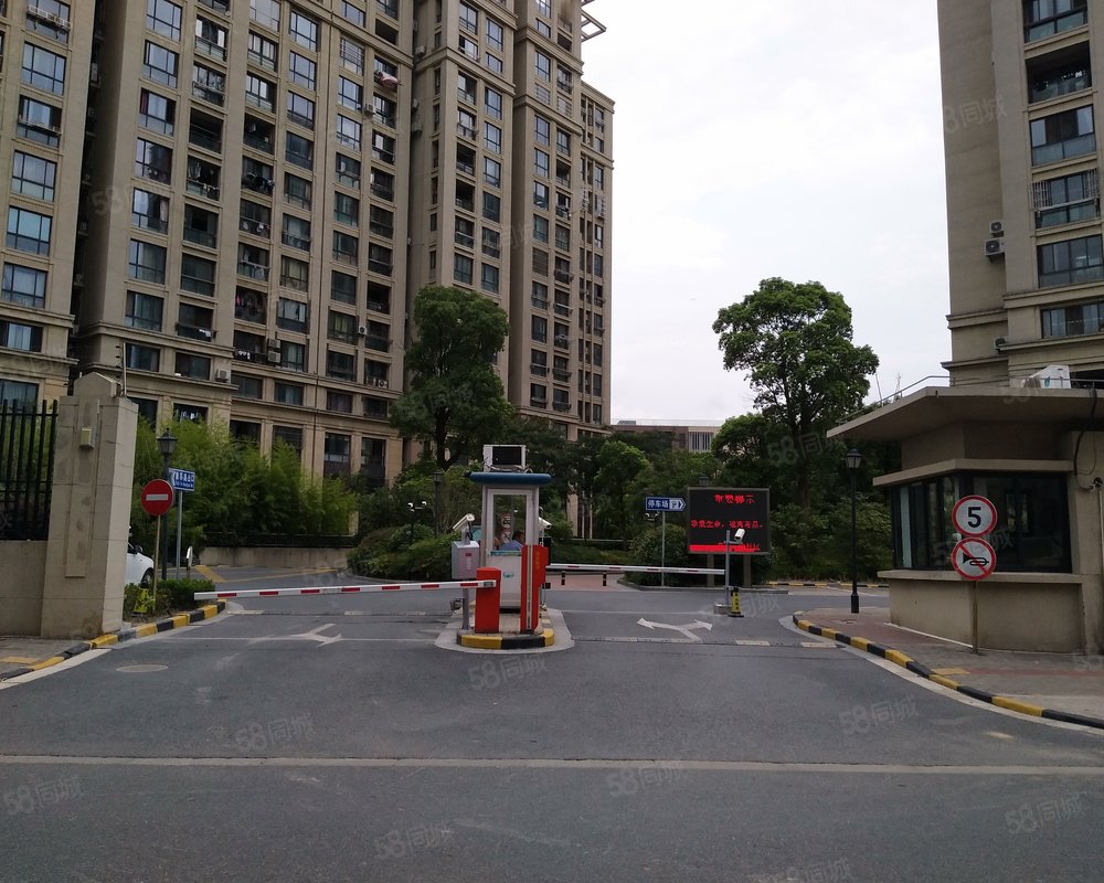 绿地昌吉名邸新里米兰公寓