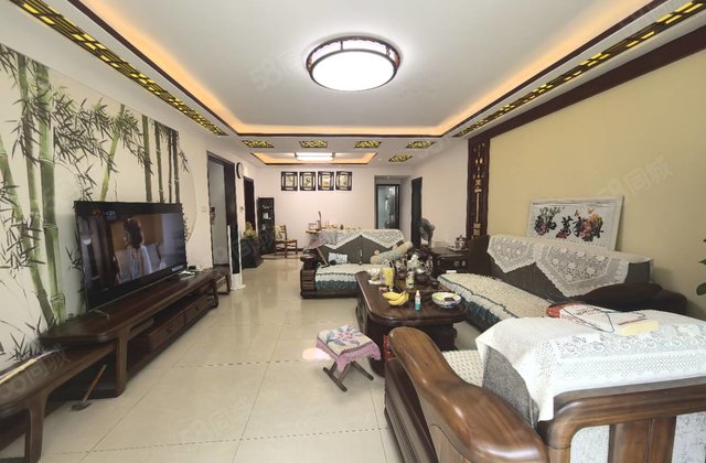 中通二期！一楼带院！四居室大平层！客厅两室朝阳！带车位储藏室