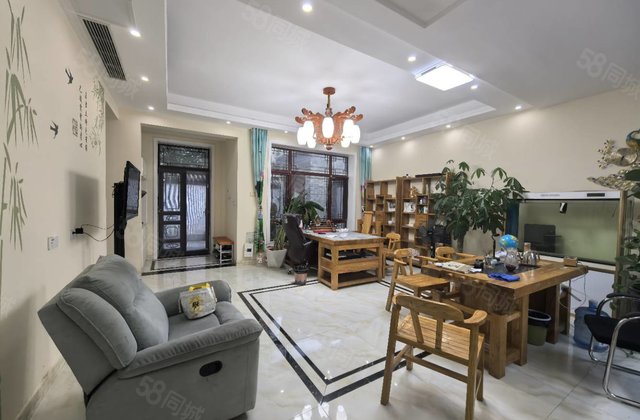 东昌  ！独栋别墅！总价不高！出行方便！！采光好！有院有露台