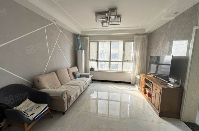 星光中央丽都！中央帝景！边户好楼层 大润发 随时看房 急售