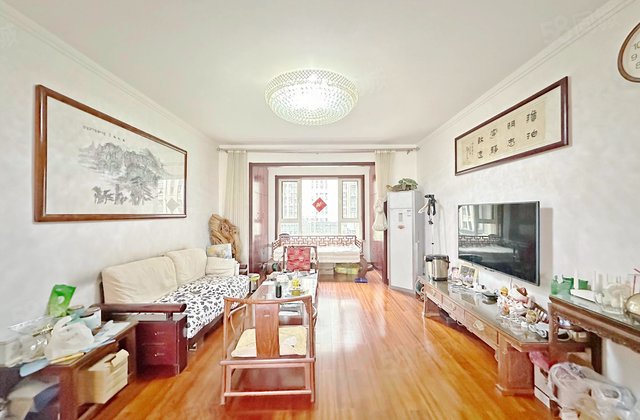 卢浮公馆3室2厅139㎡189万二手房图片