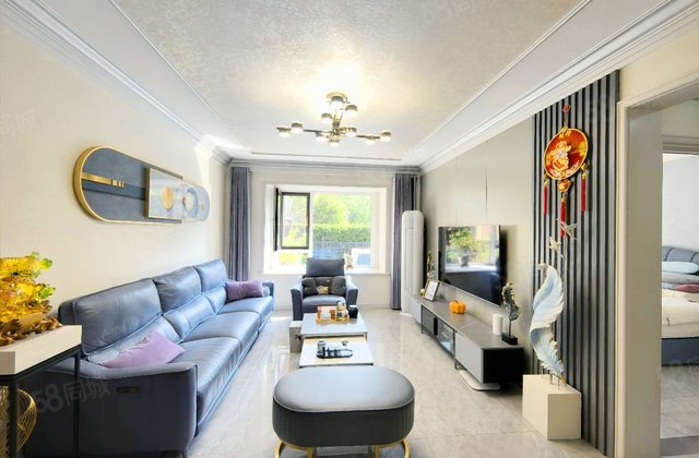 鼎峰中央公园3室2厅109.03㎡145万二手房图片