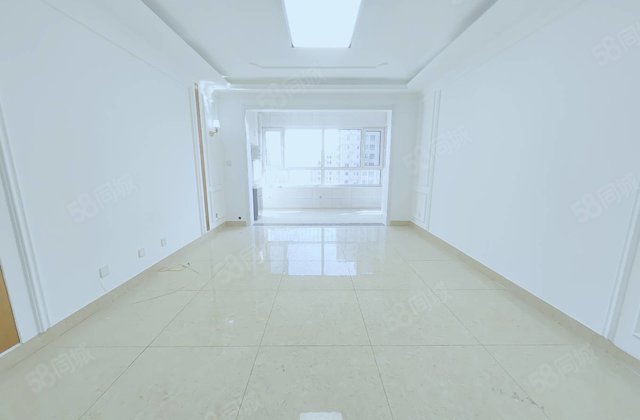 城市之尊，金柱绿城，三叶草户型，观湖景，带车储，走一手精装修