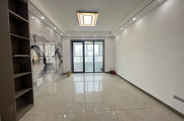 民生凤凰城十七号院 小三居 商品房 南北通透 精装修 次新房