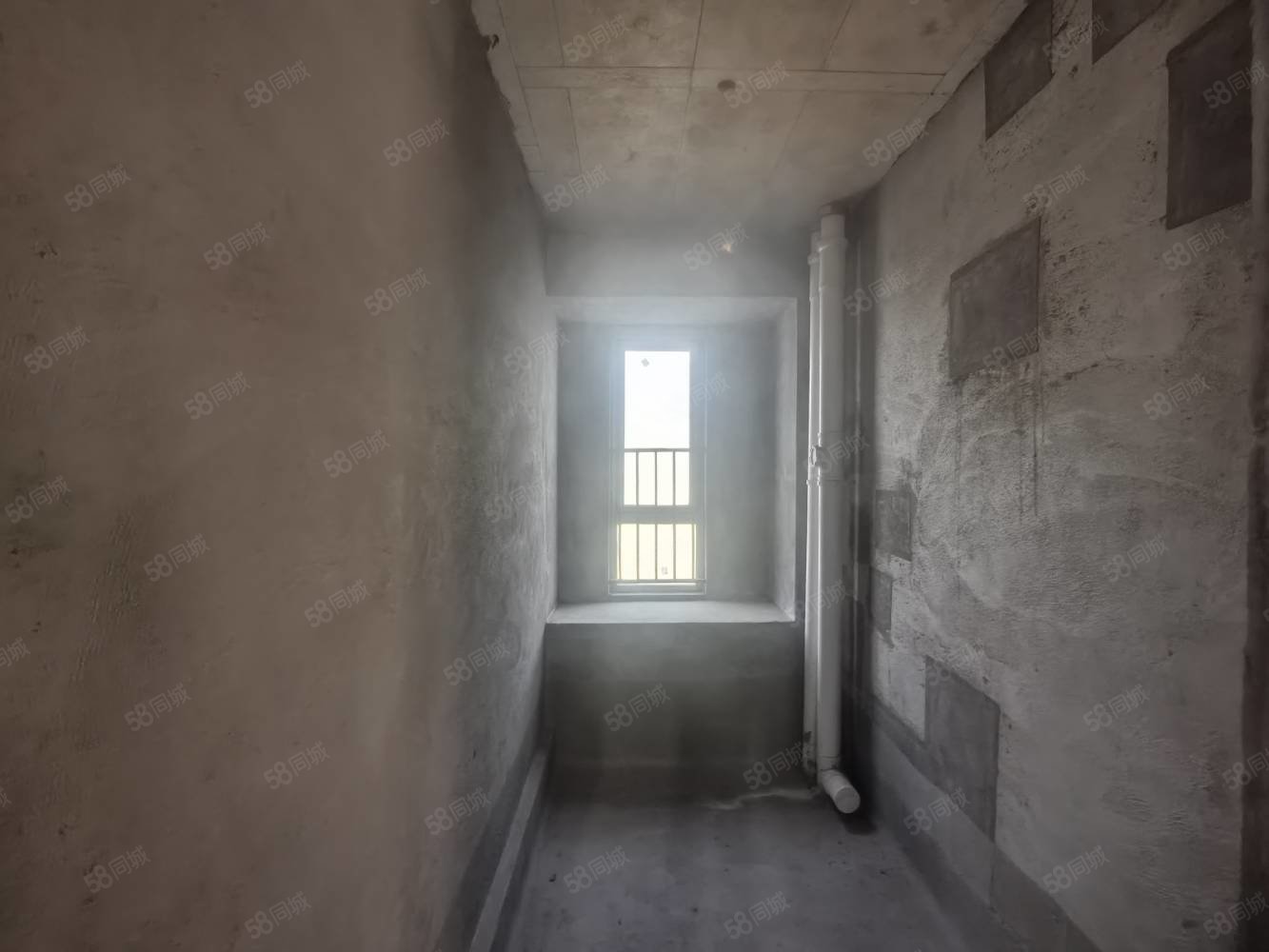 桃李江山3室2厅2卫131㎡南北89万